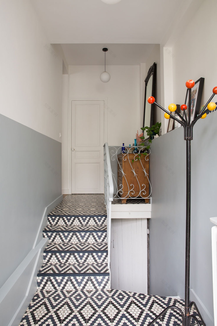 巴黎公寓的彩色风情设计-25