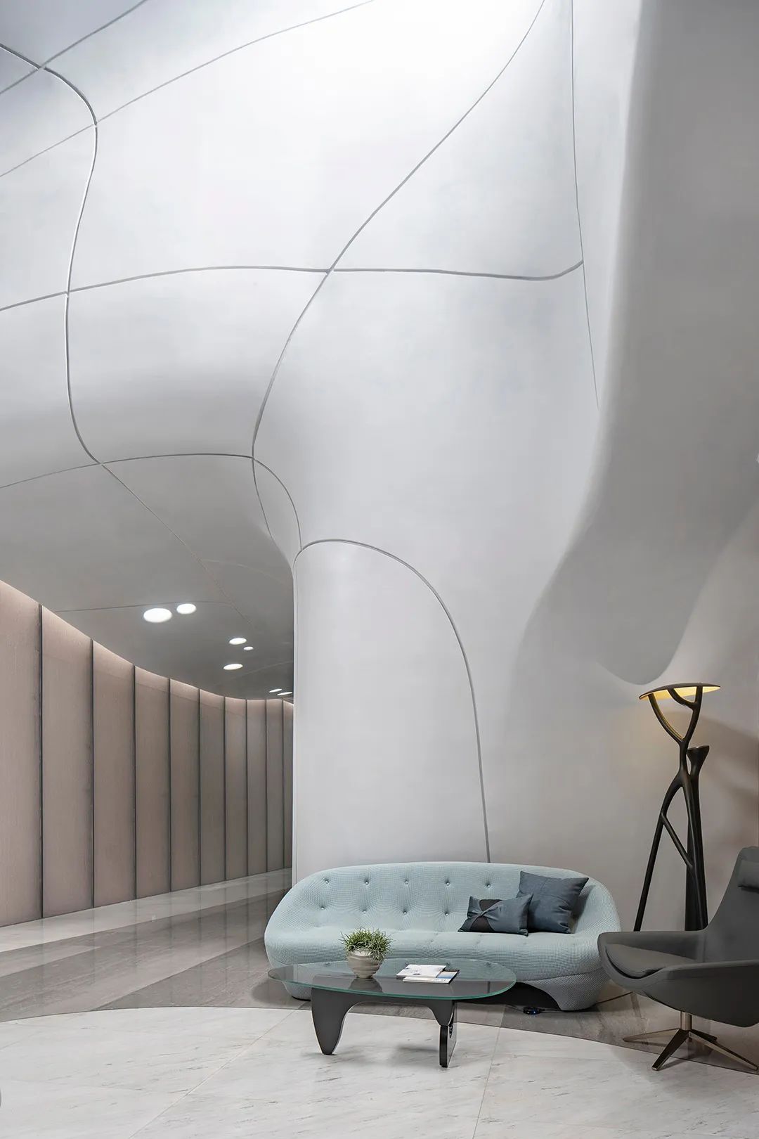 深圳榕江云玺营销中心 | 洞穴设计融入自然之美-25