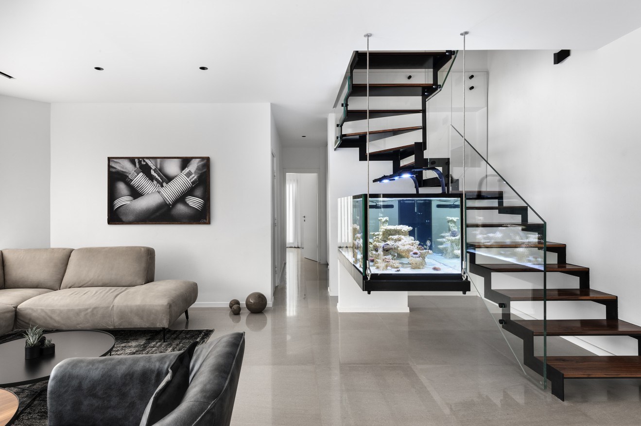 简约黑白灰 现代住宅设计典范-15