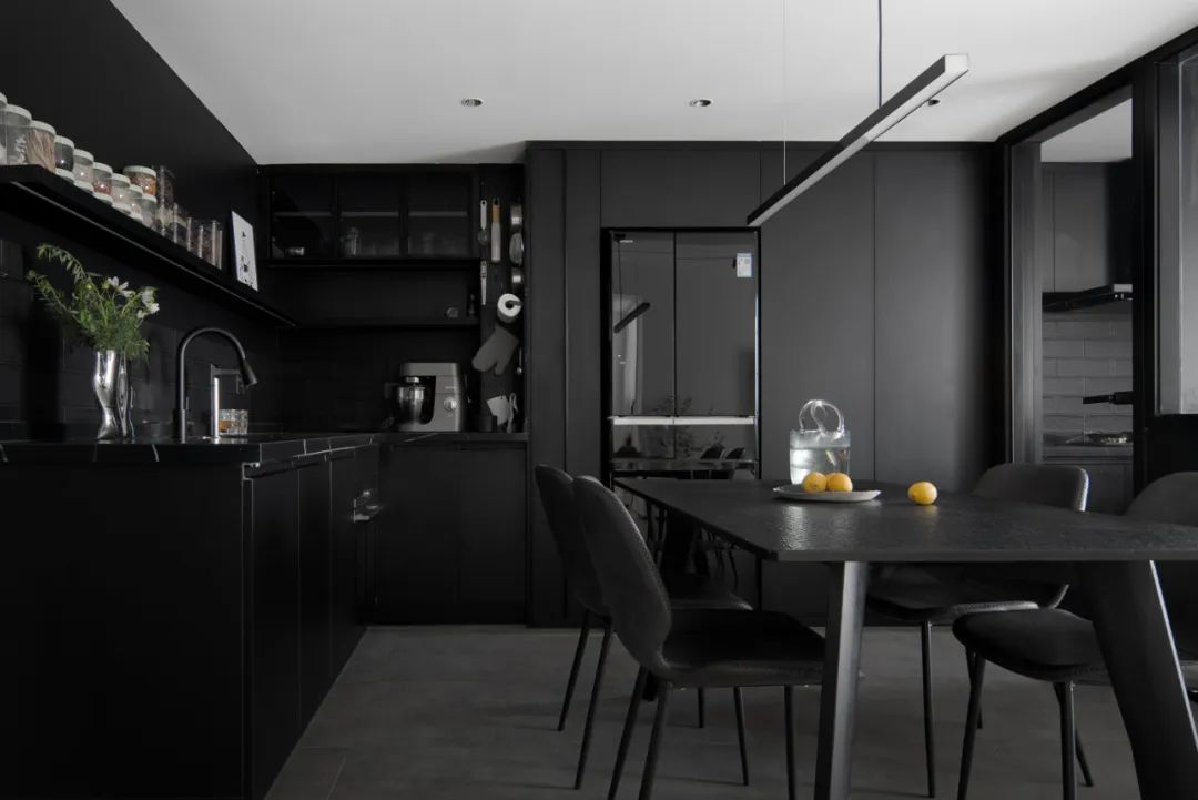 极简黑白灰空间丨姚轻轻-33