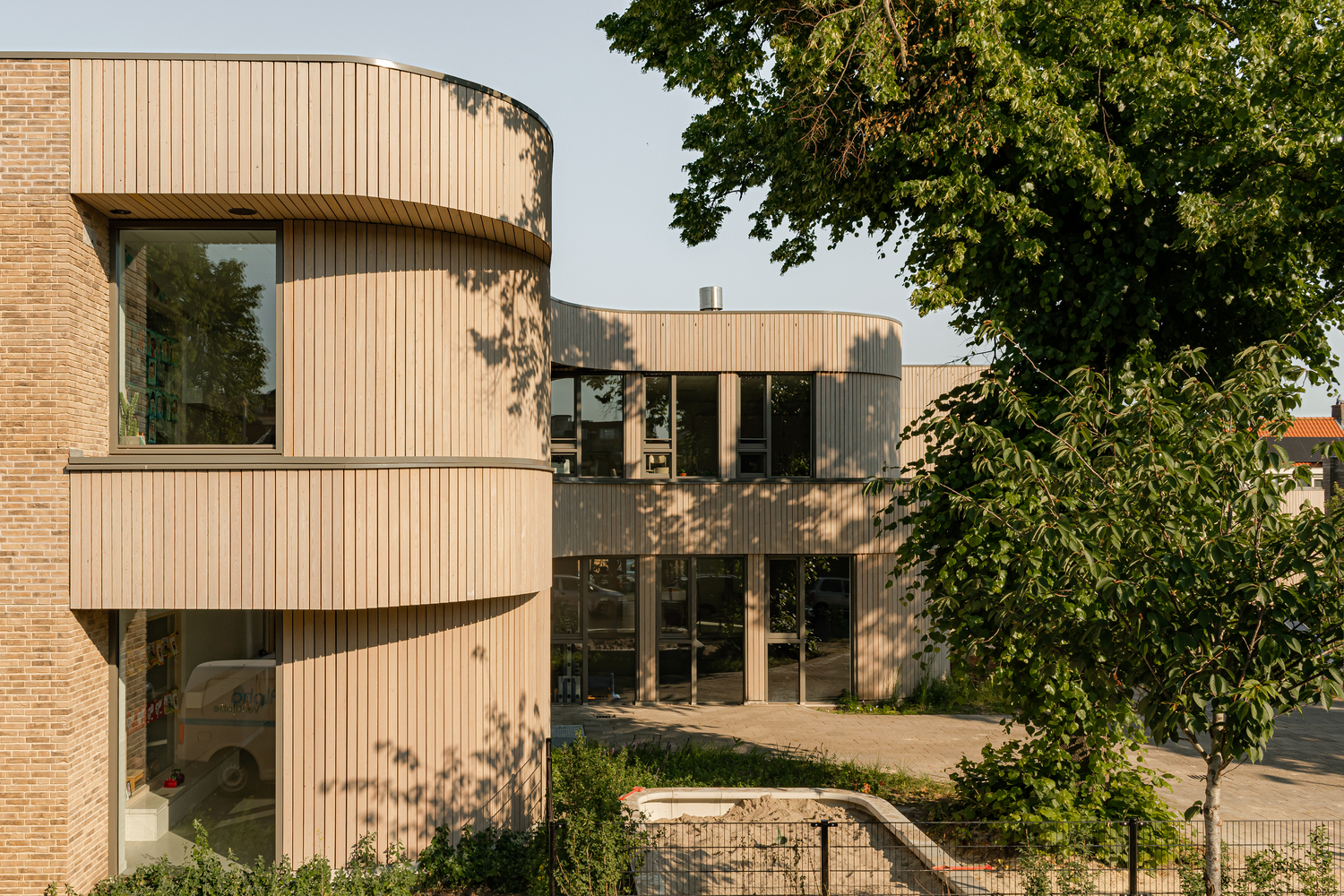 荷兰 de Boemerang 小学丨EVA 建筑师事务所-10