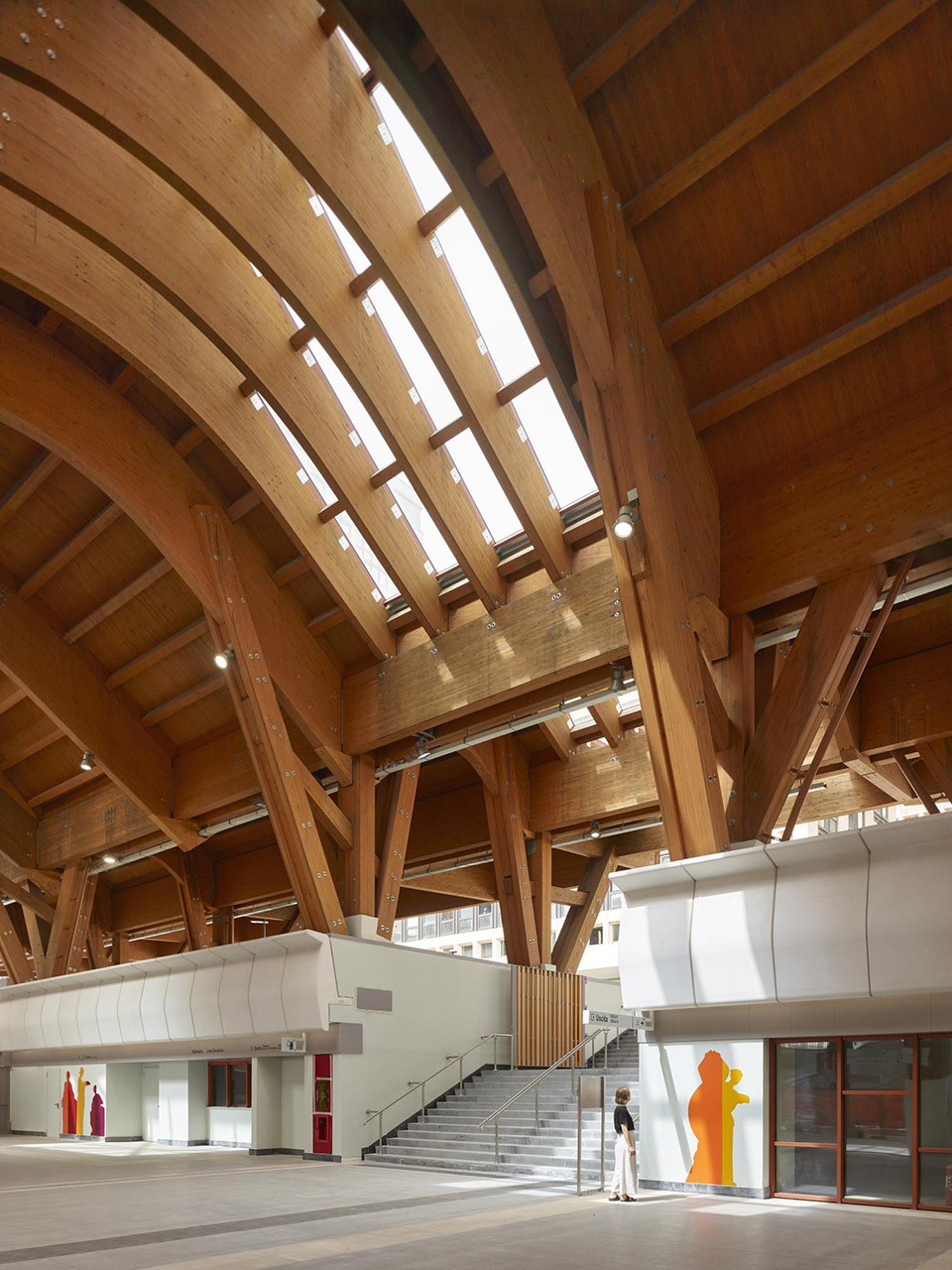 那不勒斯中央商务区车站丨意大利那不勒斯-46