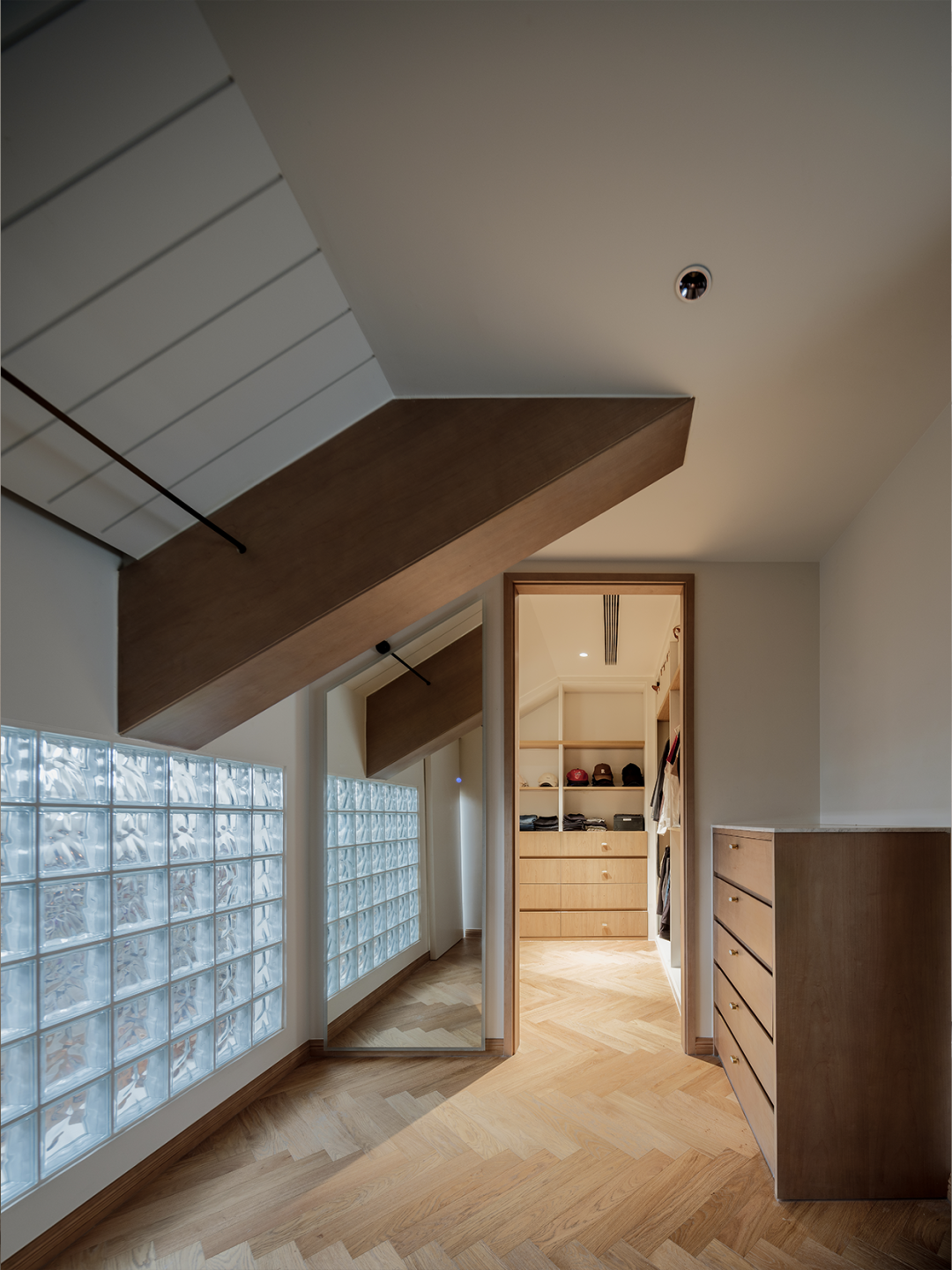 准辣妈导演的正负底片之家，北京400㎡极简别墅-112