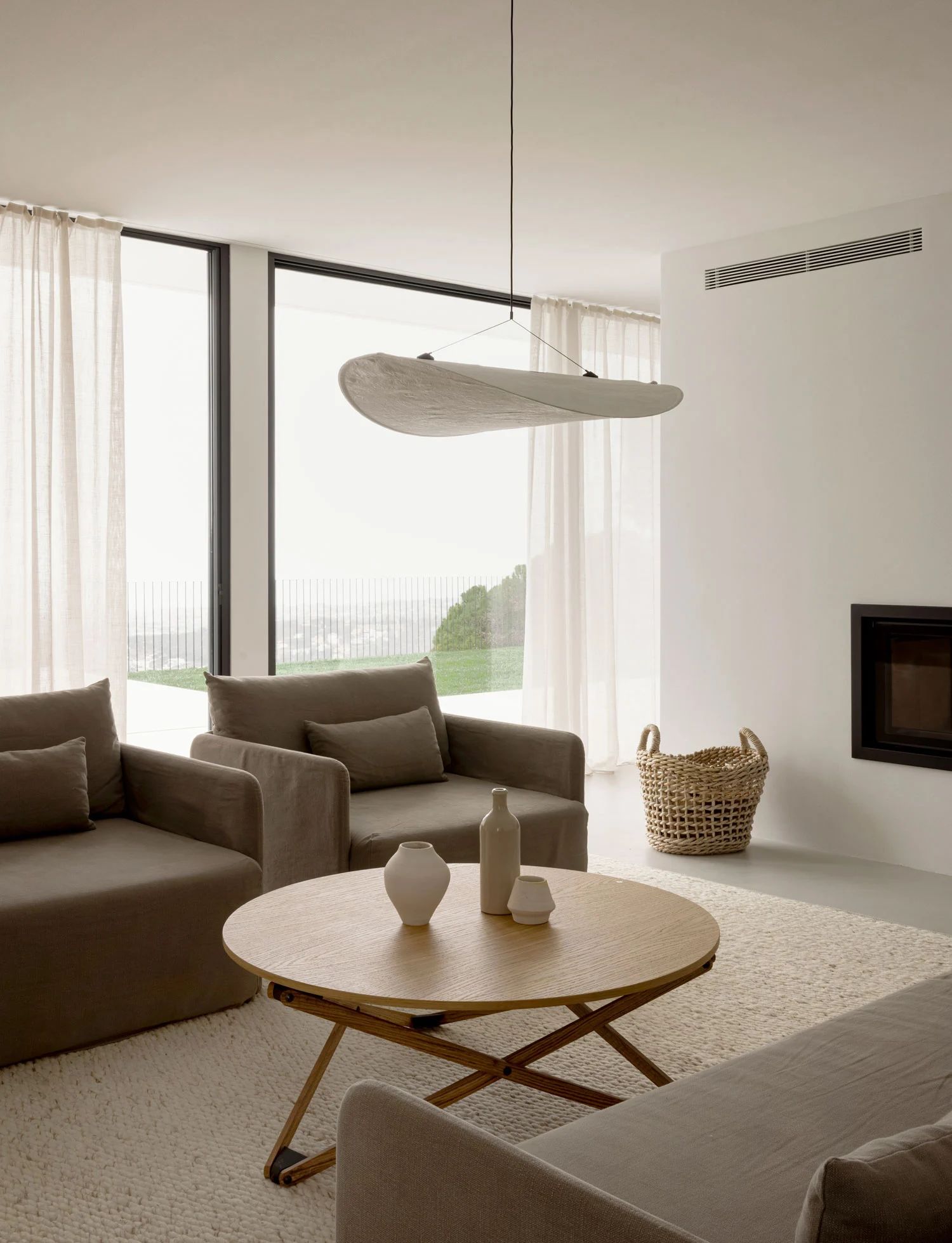 极简原木色住宅-5