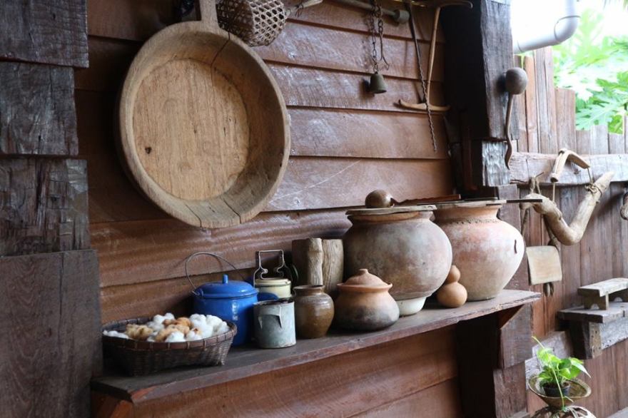 泰国传统高脚木屋民宿丨泰国素可泰-15