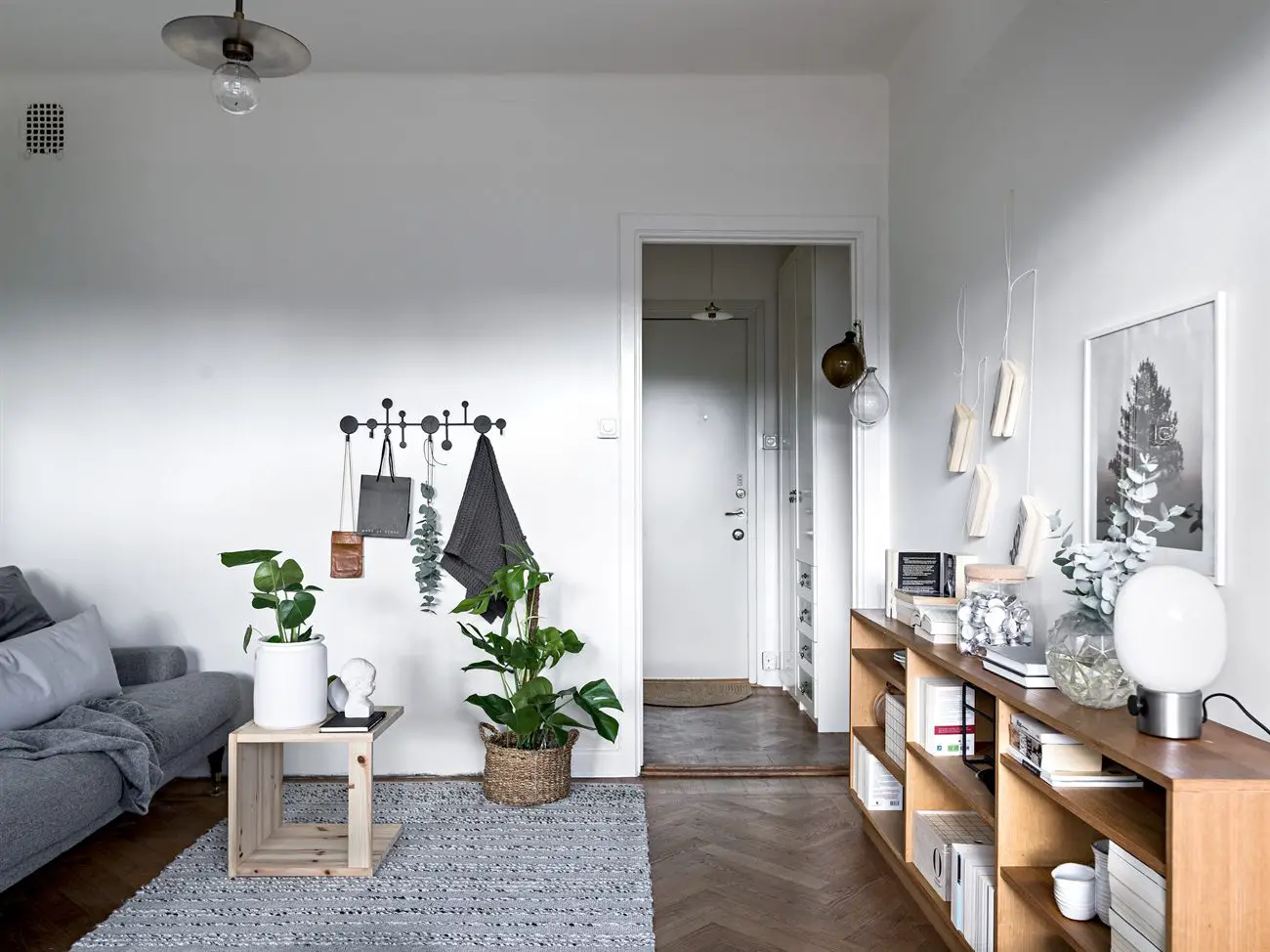 绿意盎然的城市小花园-3