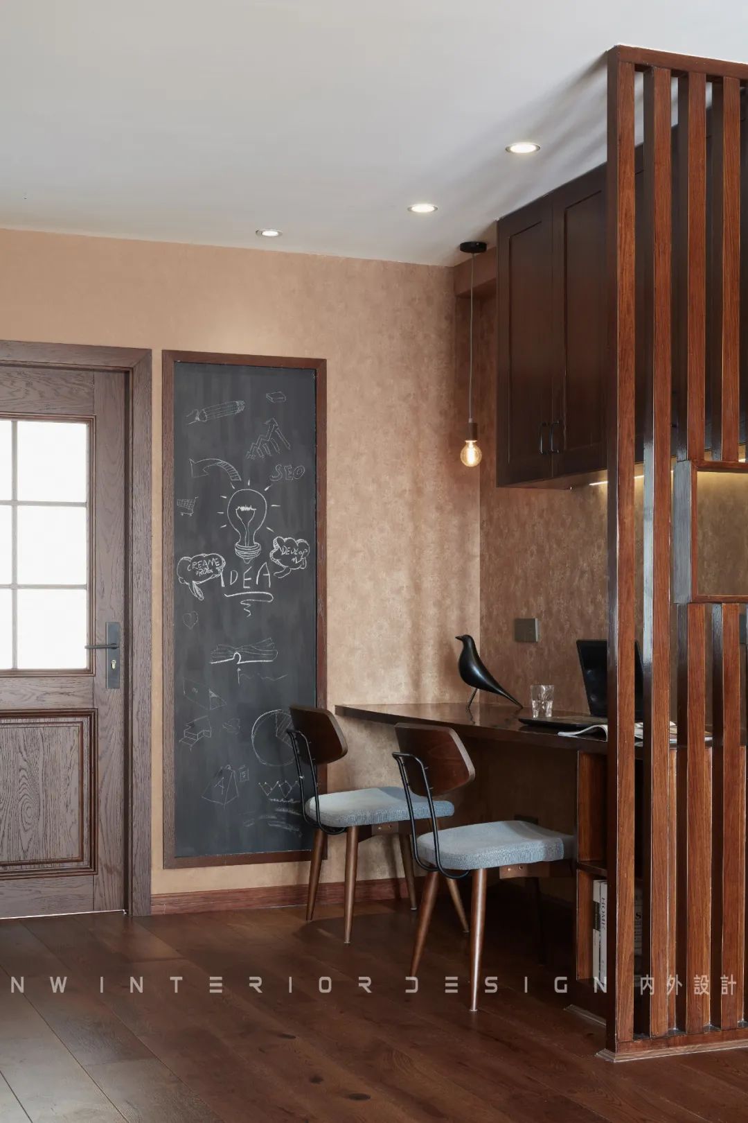 岳阳天伦国际钟宅 | 实景作品《咖啡与香草》——深色调的温馨空间-44