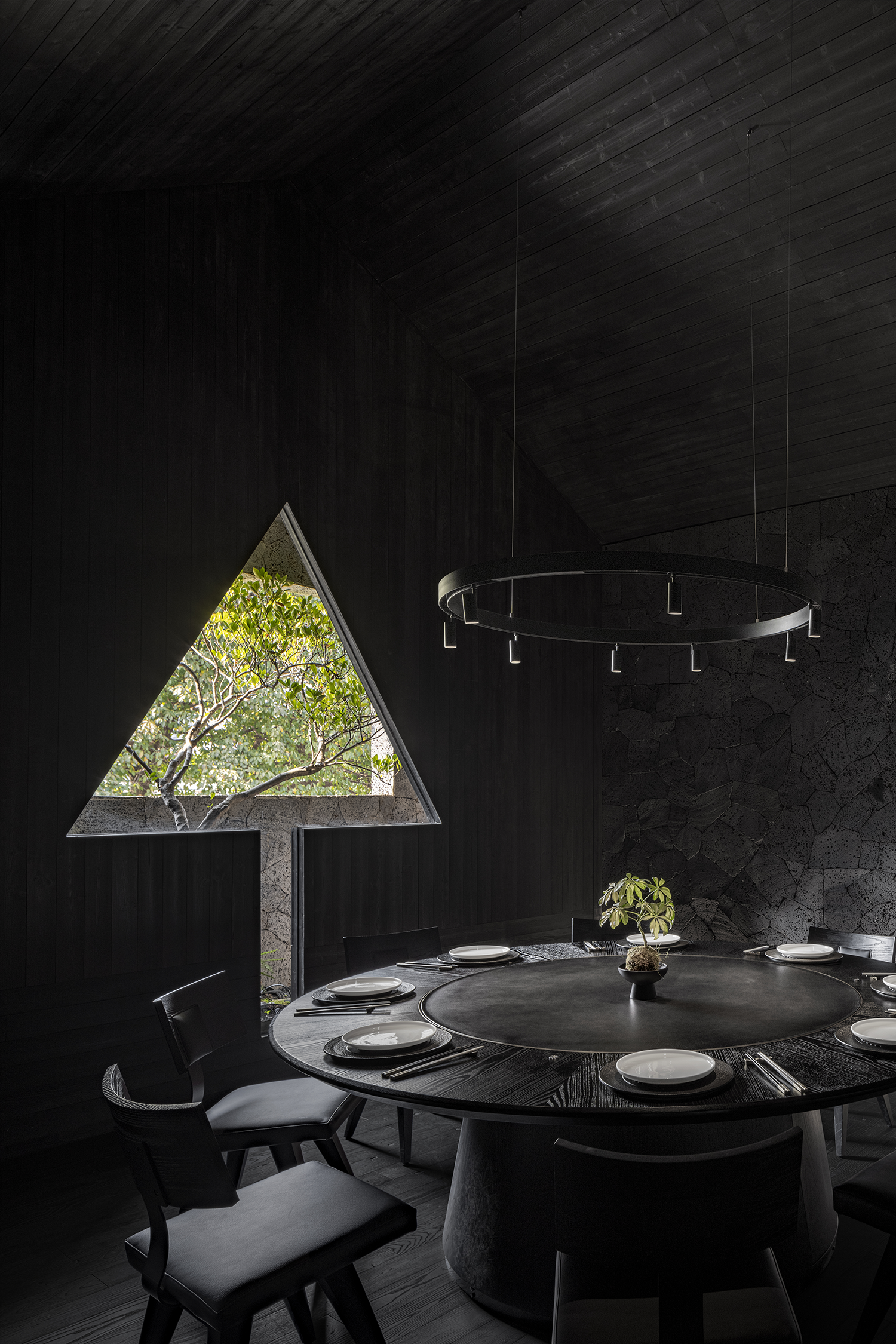 田间之上中国湘菜馆丨中国广州丨黑白木设计-46