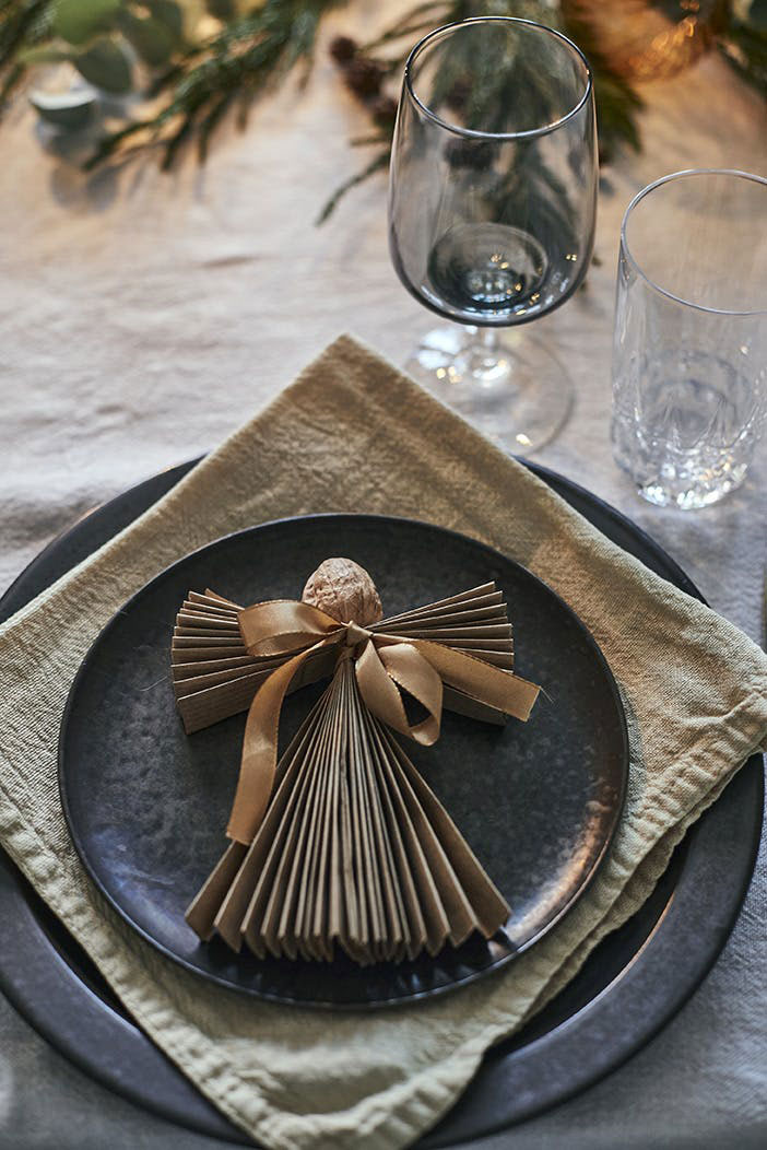 丹麦历史别墅优雅圣诞内饰设计-9