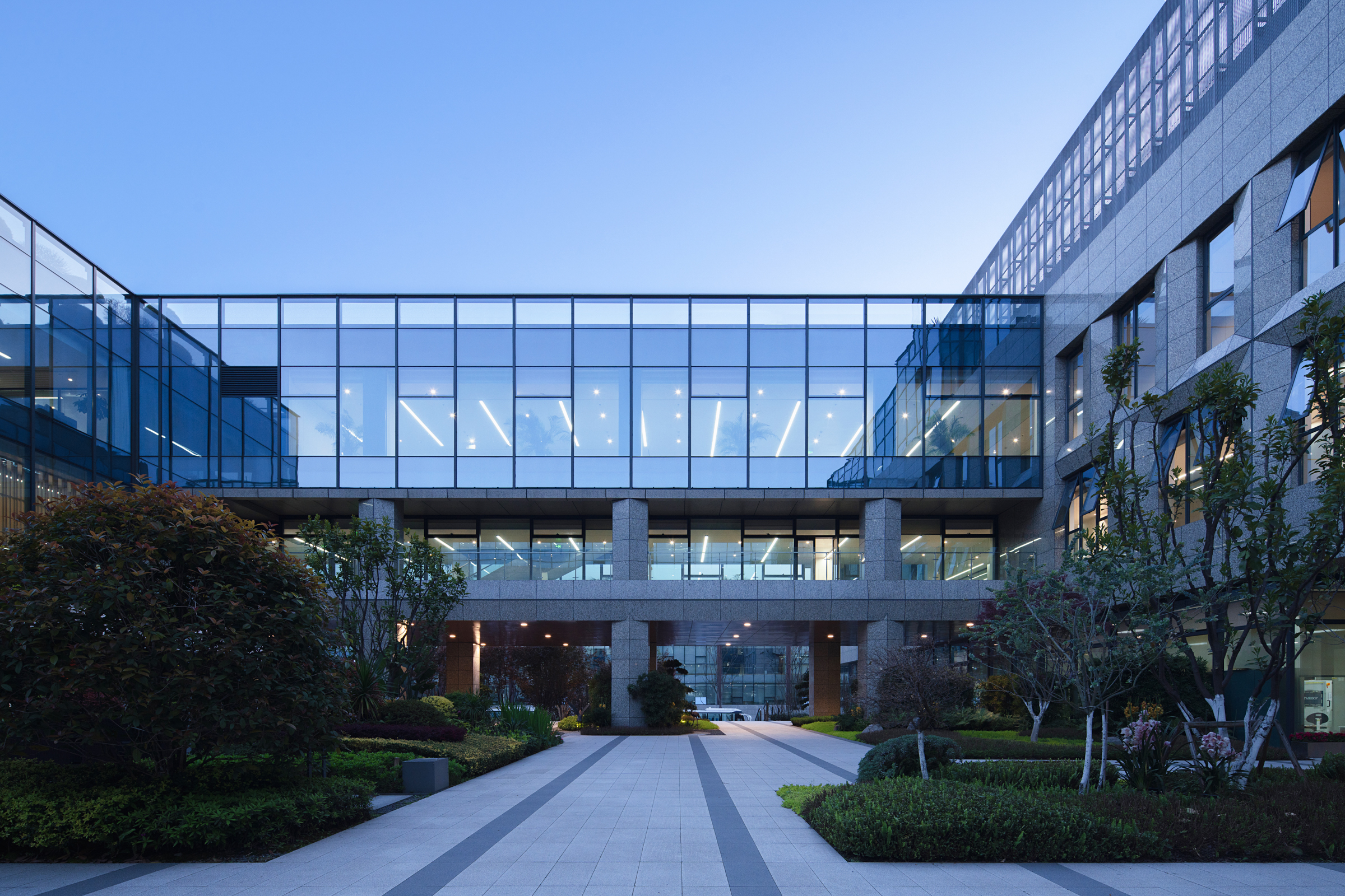 芯源系统三期生产研发大楼 / 四川省建筑设计研究院-21