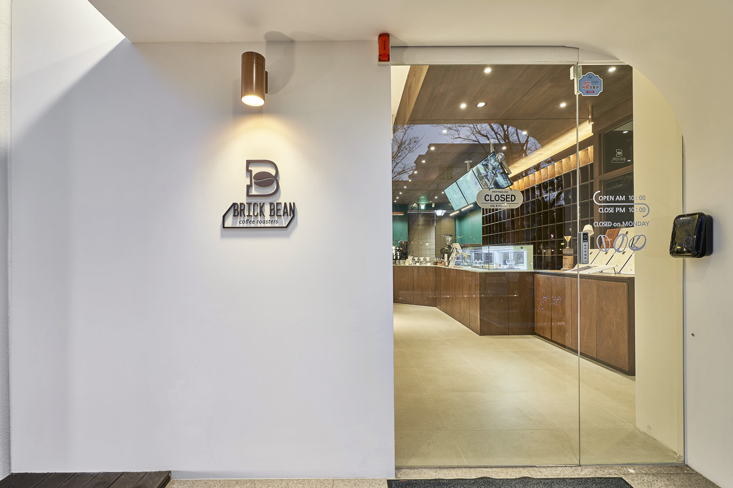 现代简约 40 平咖啡厅设计 打造温馨舒适空间-24