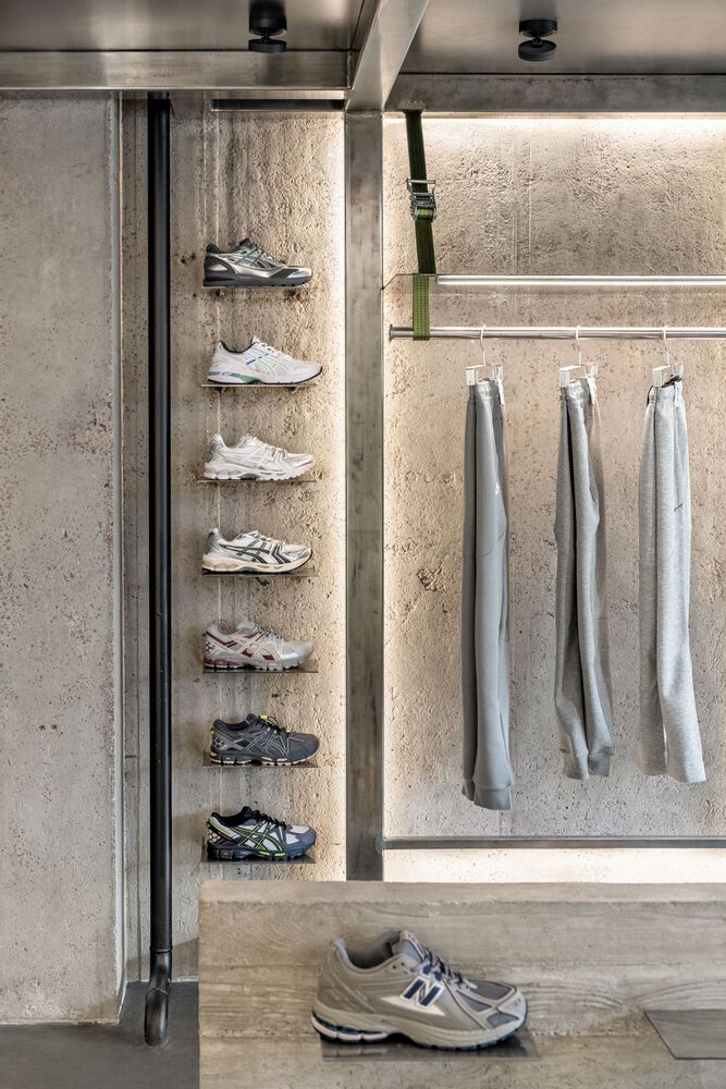 乌克兰 PULSE 运动品牌服饰店丨不详-28