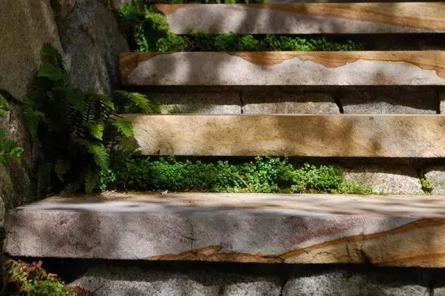 现代城市景观中的嵌石嵌草艺术-30