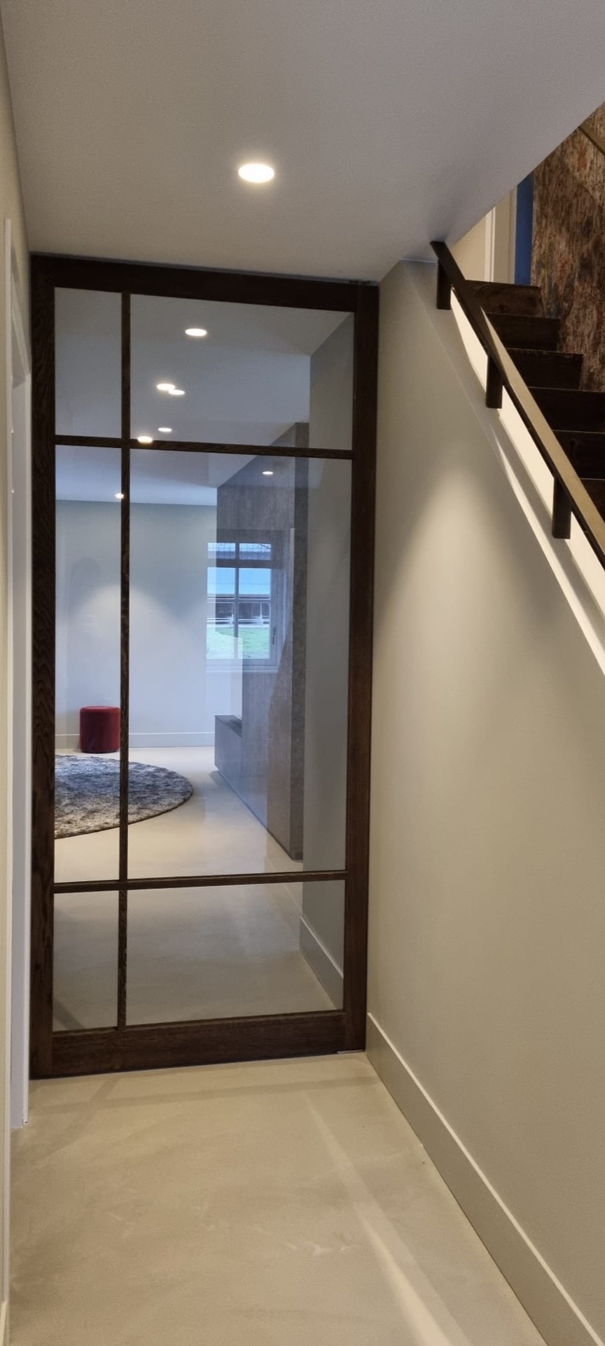 Eiken deuren behandeld met olie in prachtige villa - HOOG.design-1