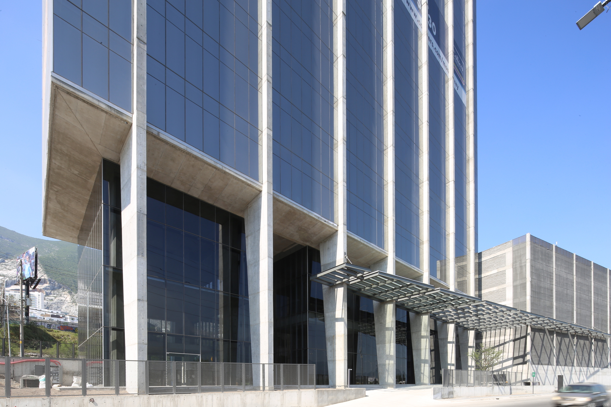 墨西哥 Monterrey Albia 办公大楼-9