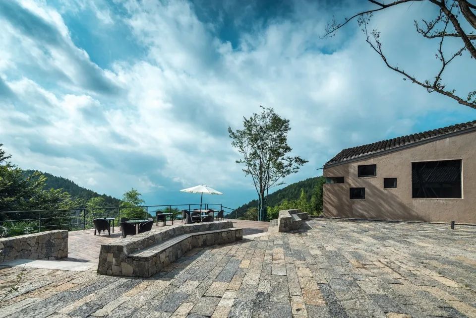 8个经典老建筑改造:老厂房、祖宅、乡村小学、空心村...
-178