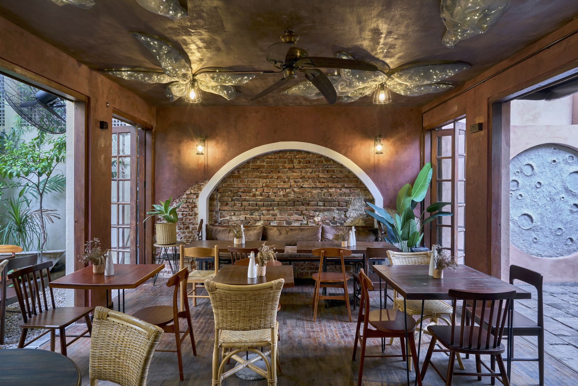 月亮披萨店兼咖啡馆丨斯里兰卡科伦坡丨The Silent Architect-23