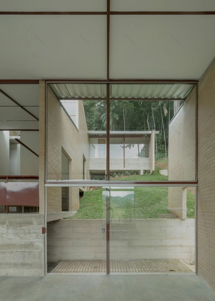 加维亚的房子丨巴西里约热内卢丨gru.a-54