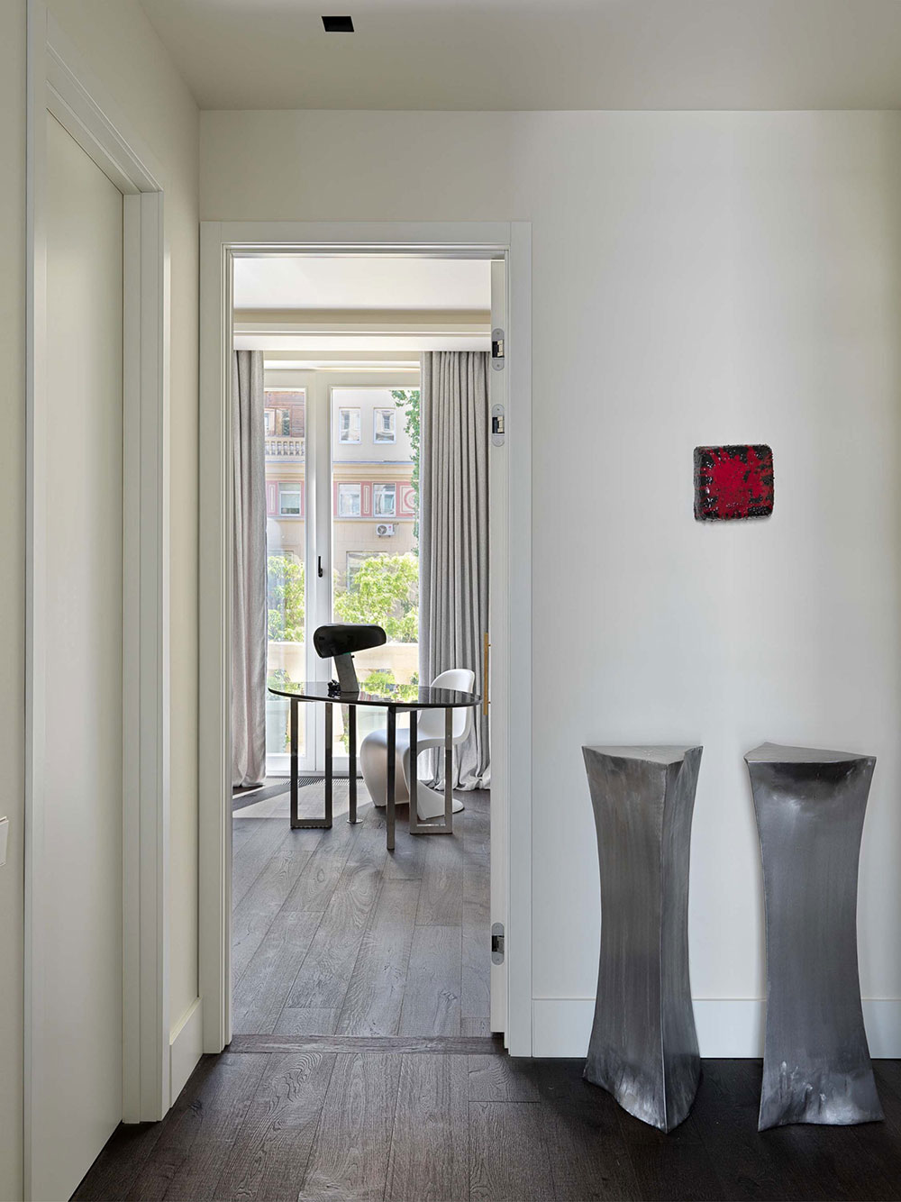 莫斯科斯大林式建筑中带时髦家具的明亮公寓(85 平方米)-15