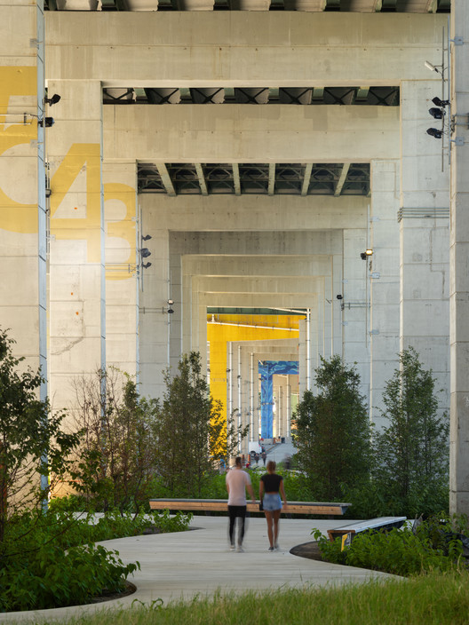 多伦多“The Bentway”-22