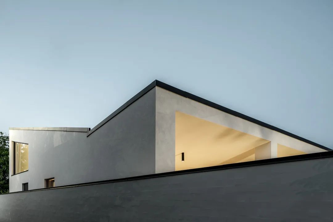 Hotvianskyi 设计独特住宅，功能与美观兼具-20