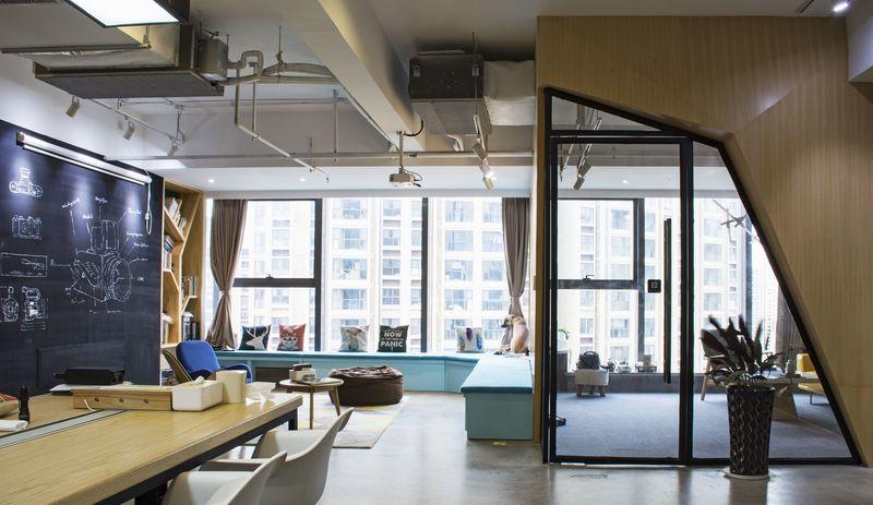 青岛追梦影视工作室 | 几何创意办公空间-5