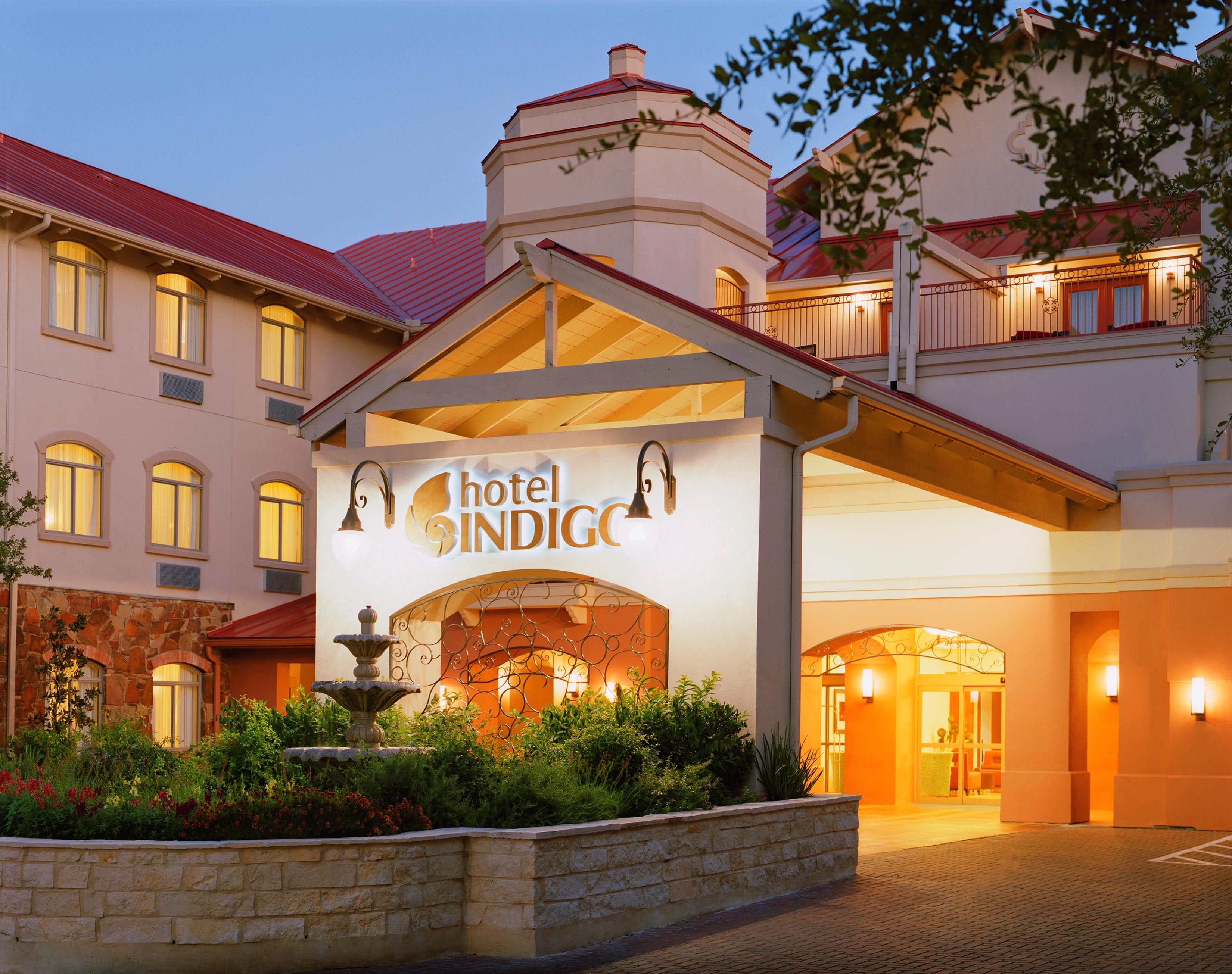 HOTEL INDIGO RIVERWALK AREA-6