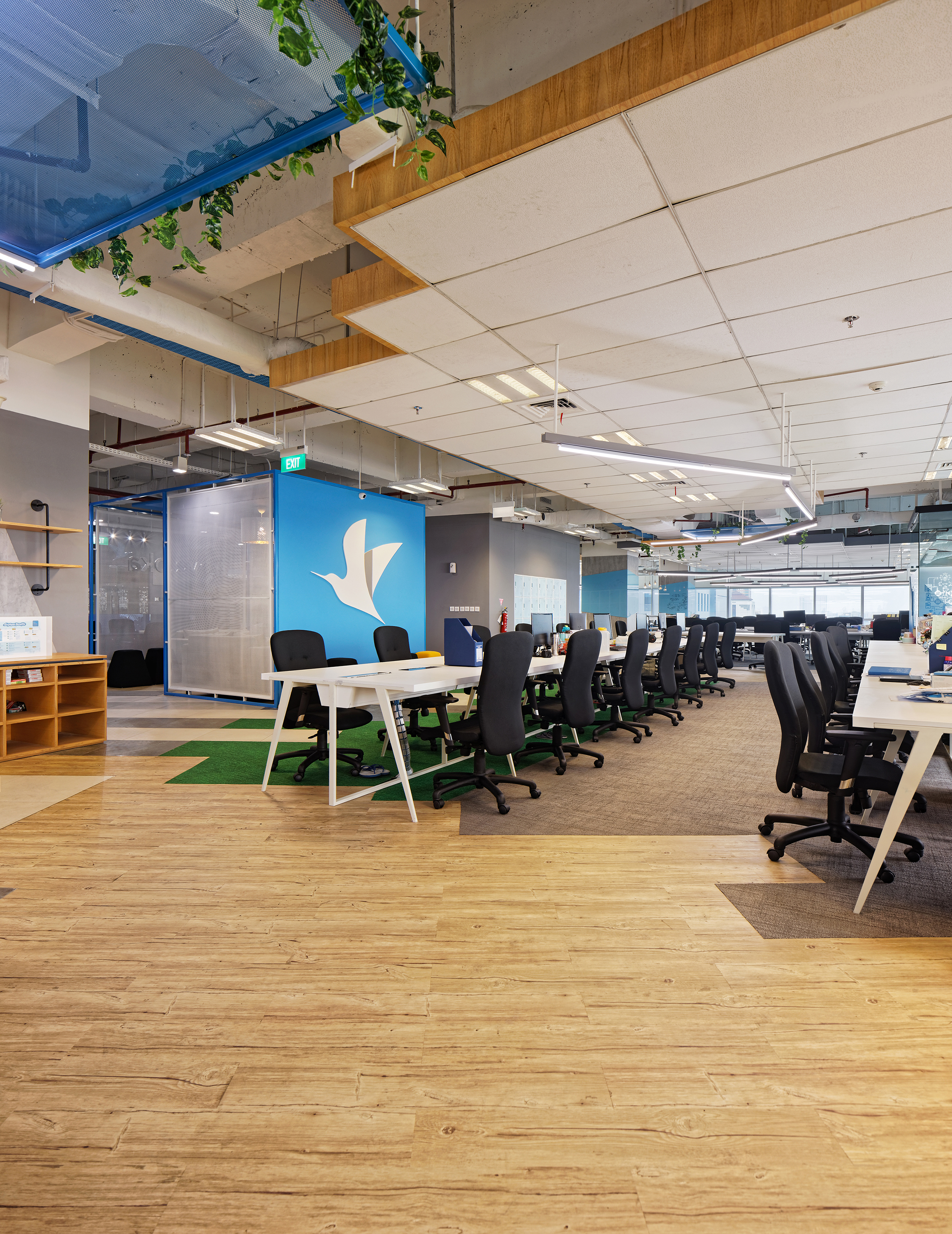 斜线工业风，打造灵动办公空间-29