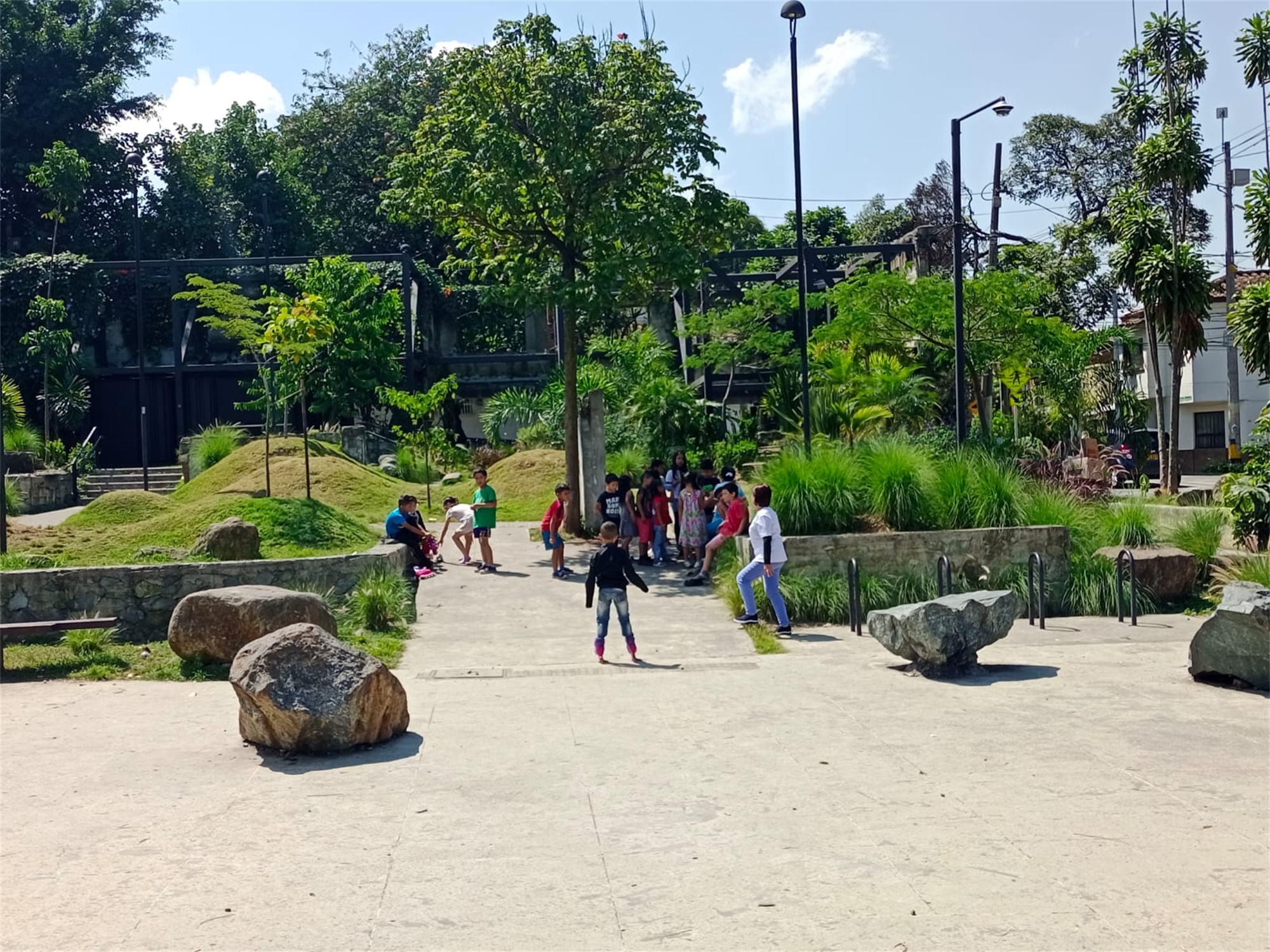 自然的生长花园PRADO PARK / Edgar Mazo-25