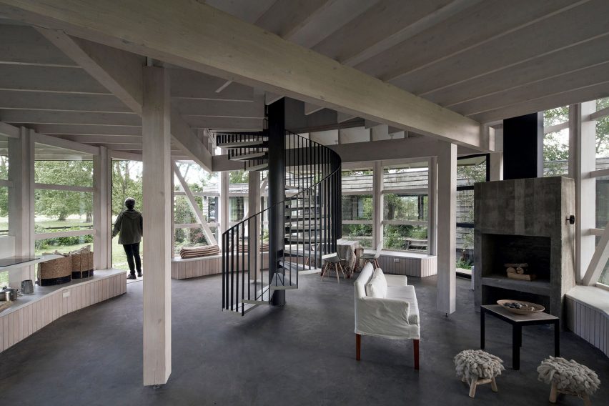 智利湖畔的圆形玻璃屋丨Izquierdo Lehmann 工作室-6