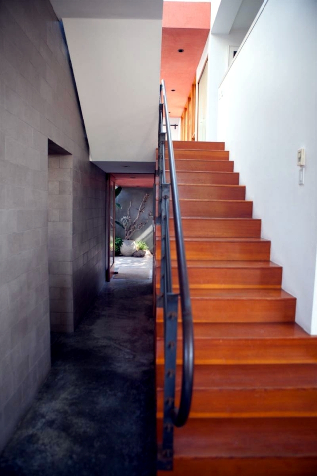 带屋顶太阳能板的现代住宅丨美国加利福尼亚-41