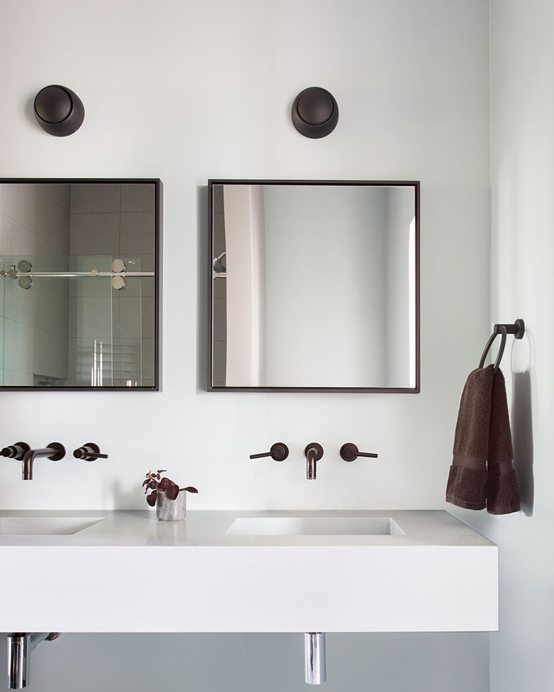 加州 300 平米周末度假屋，蓝调游戏室与海景厨房成亮点-11