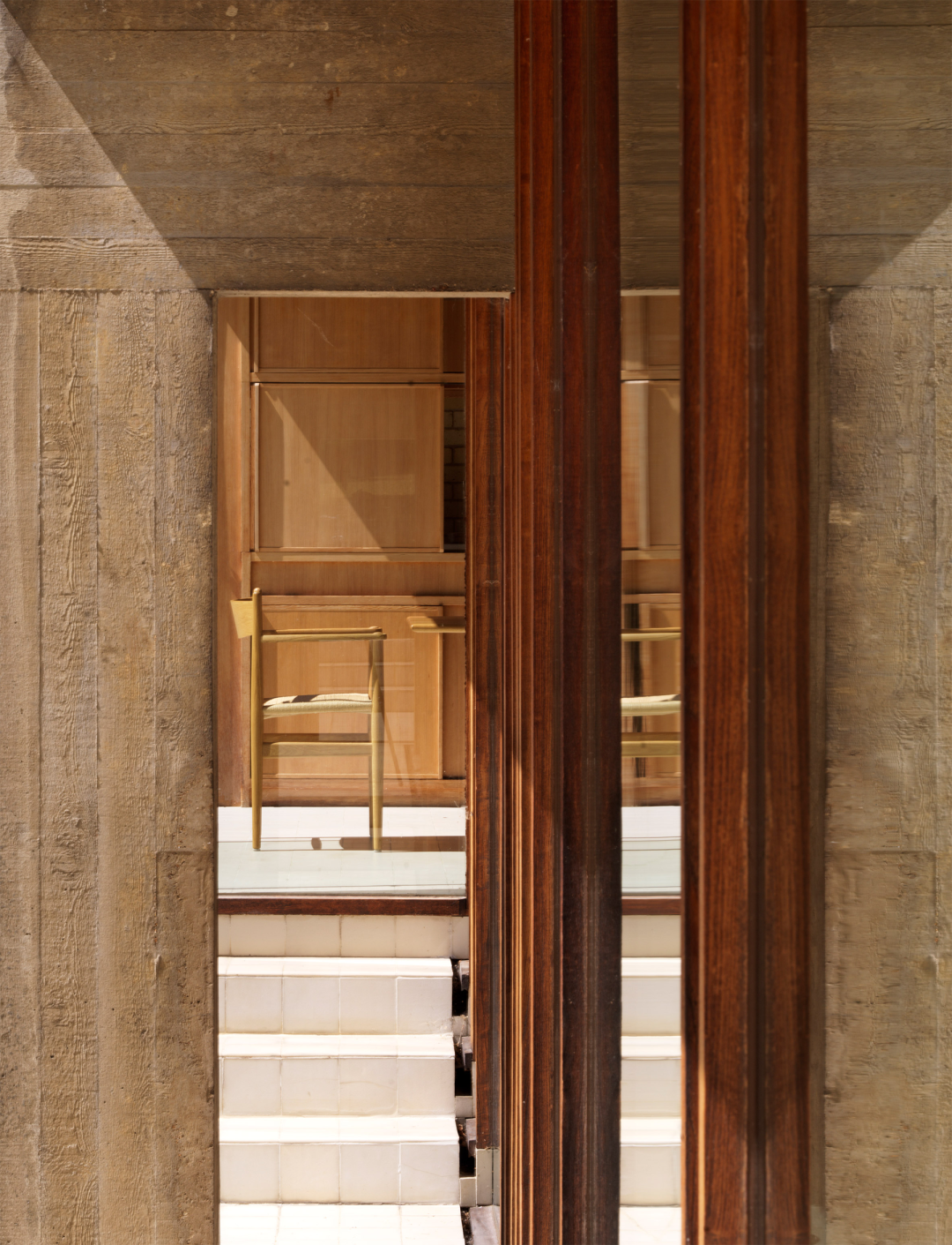 罐头清单或能利斯(具体含义需根据更多上下文来确定)丨西班牙丨约翰·伍重-72