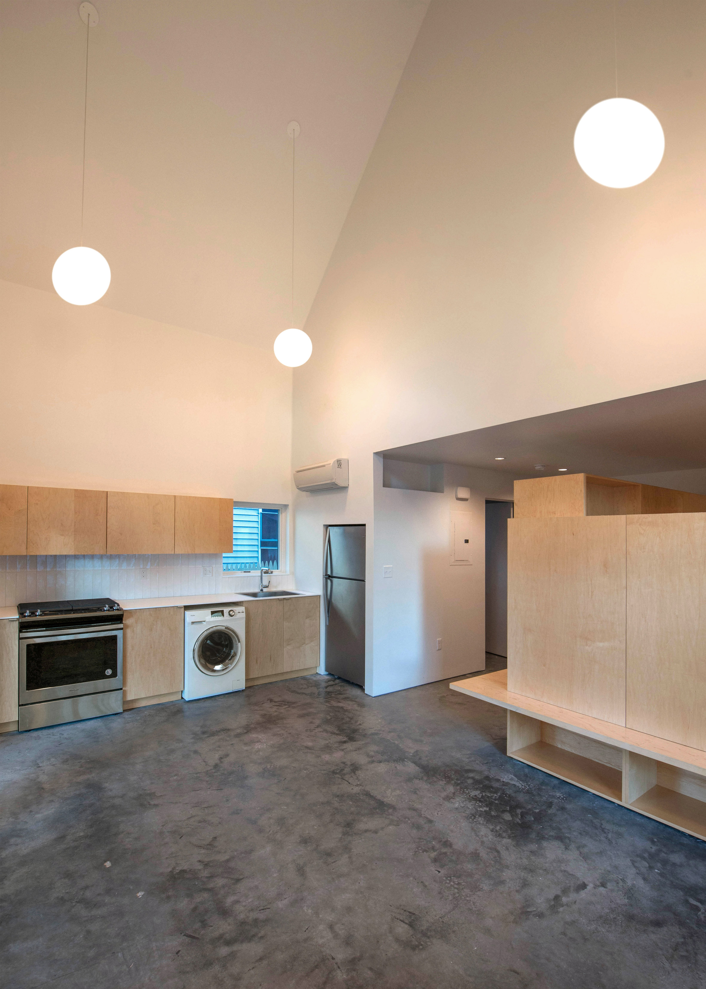 Yale architecture students create dwelling in Connecticut for the homeless-8