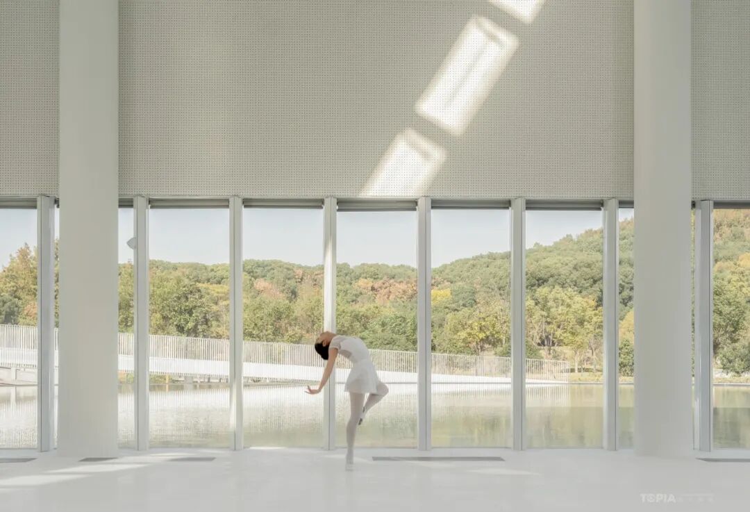 中国雕塑学会艺术馆丨中国芜湖丨北京中德行建筑设计有限公司-53