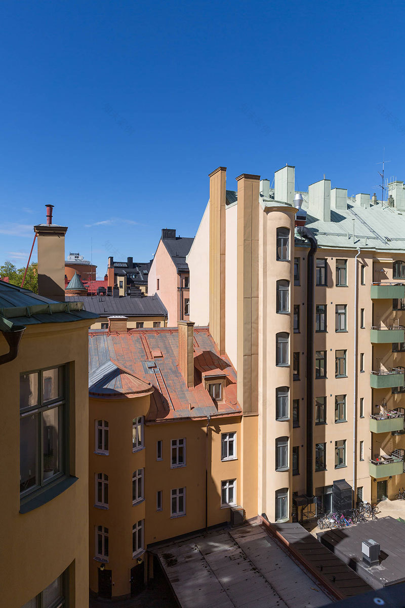 色彩对比的斯德哥尔摩公寓-15