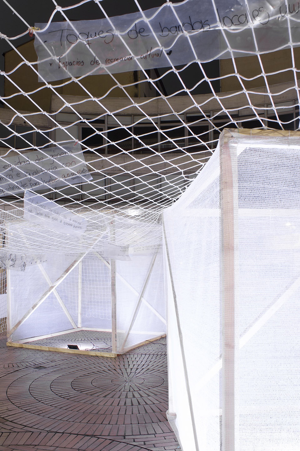 无形建筑揭示波哥大公共领域的隐藏声音-32