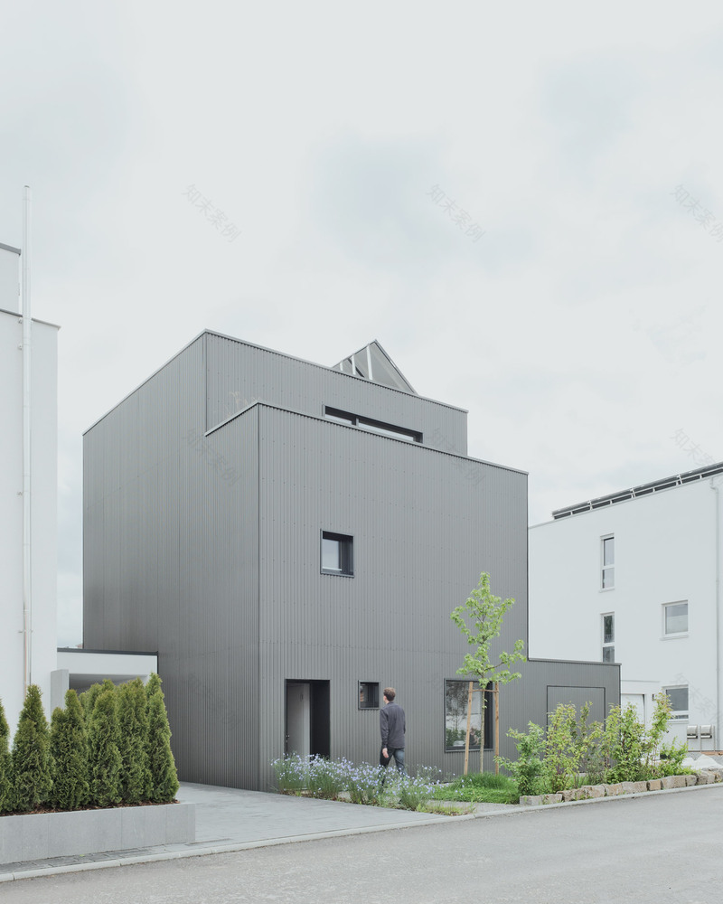 德国斯图加特“雷姆斯塔尔· 奎伦”独立住宅-21