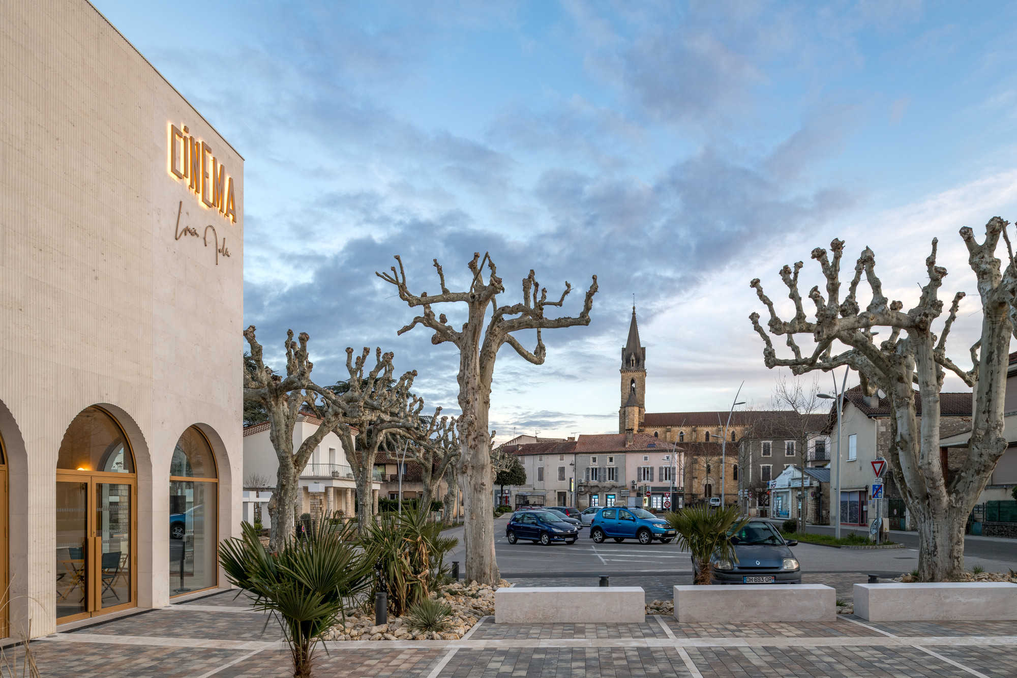 路易·马勒电影院丨法国-39