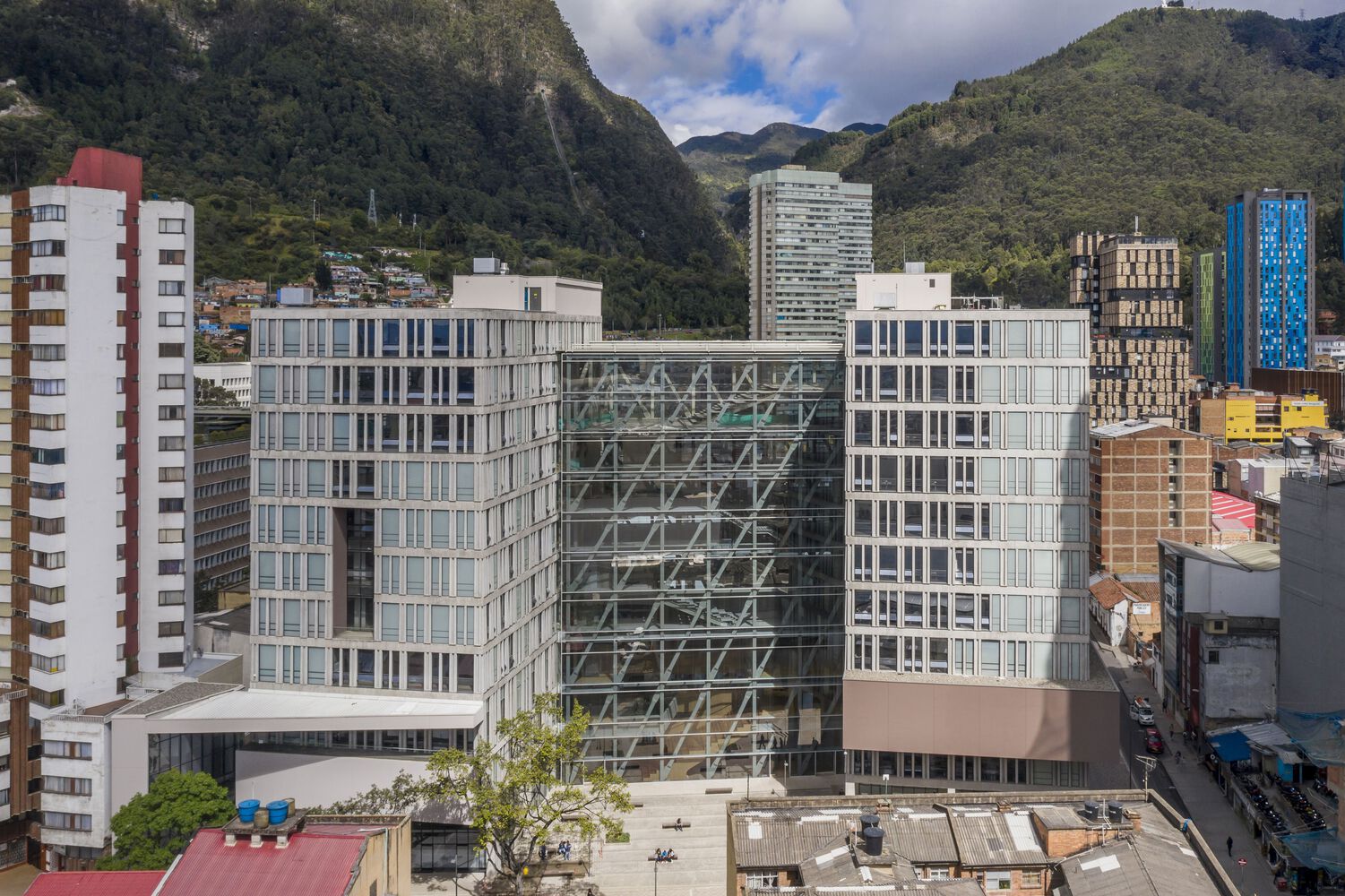 哥伦比亚波哥大中央大学垂直校园设计丨Taller Architects-23