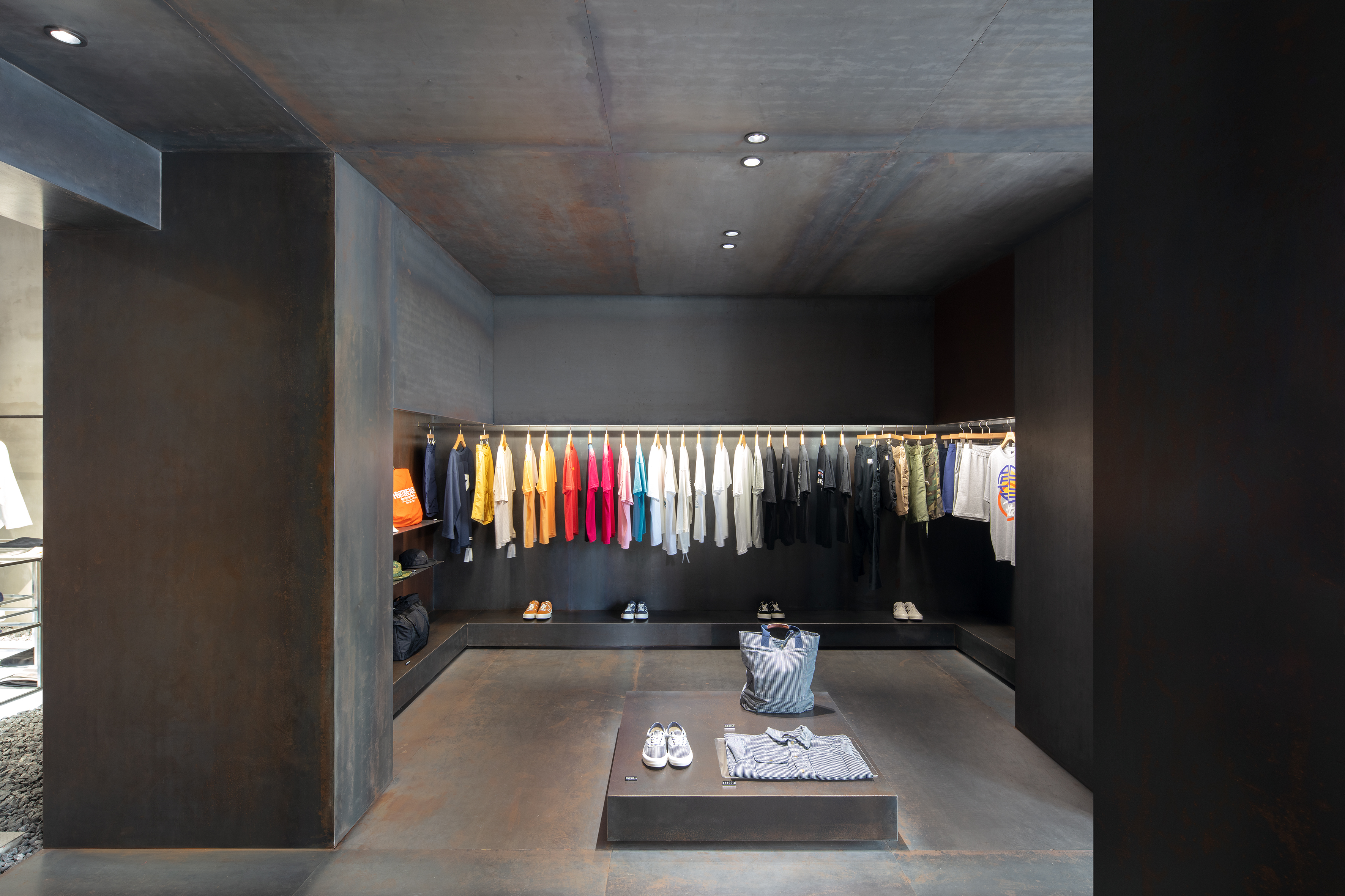 中国深圳大山顶DOE Store服装店(青山周平)B.L.U.E. Architecture Studio设计-19