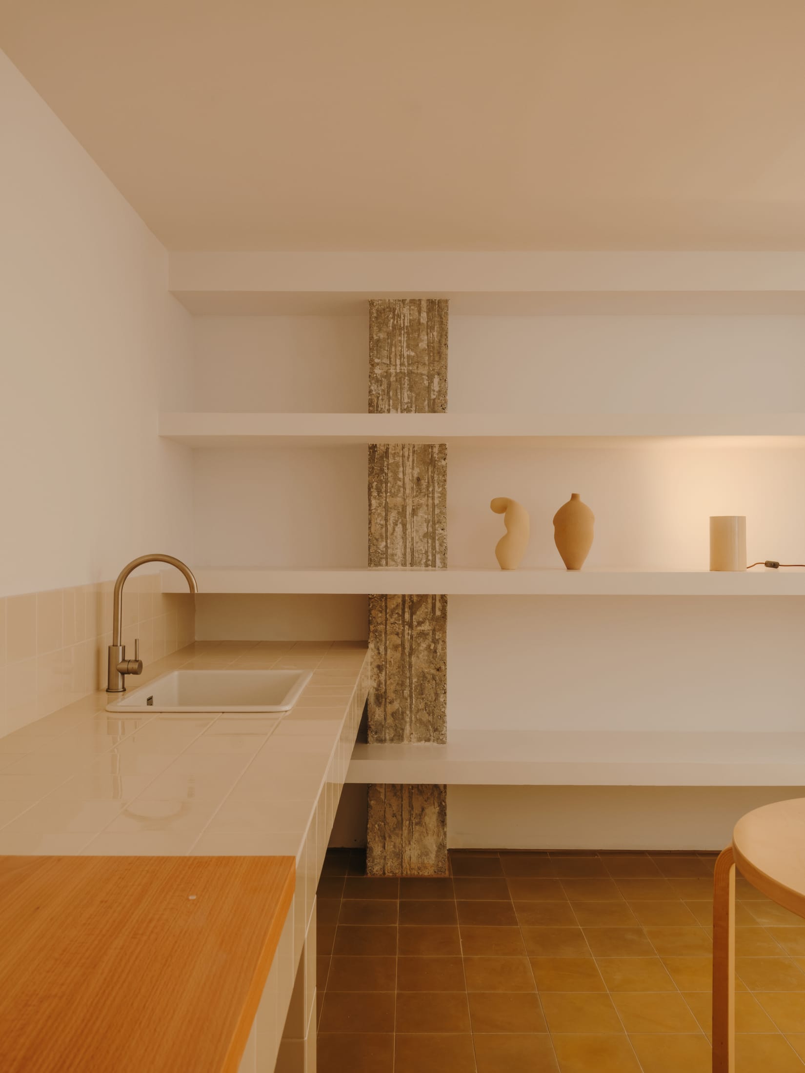 巴塞罗那Apt 21公寓丨西班牙巴塞罗那丨Skye Maunsell和Jordi Veciana-10