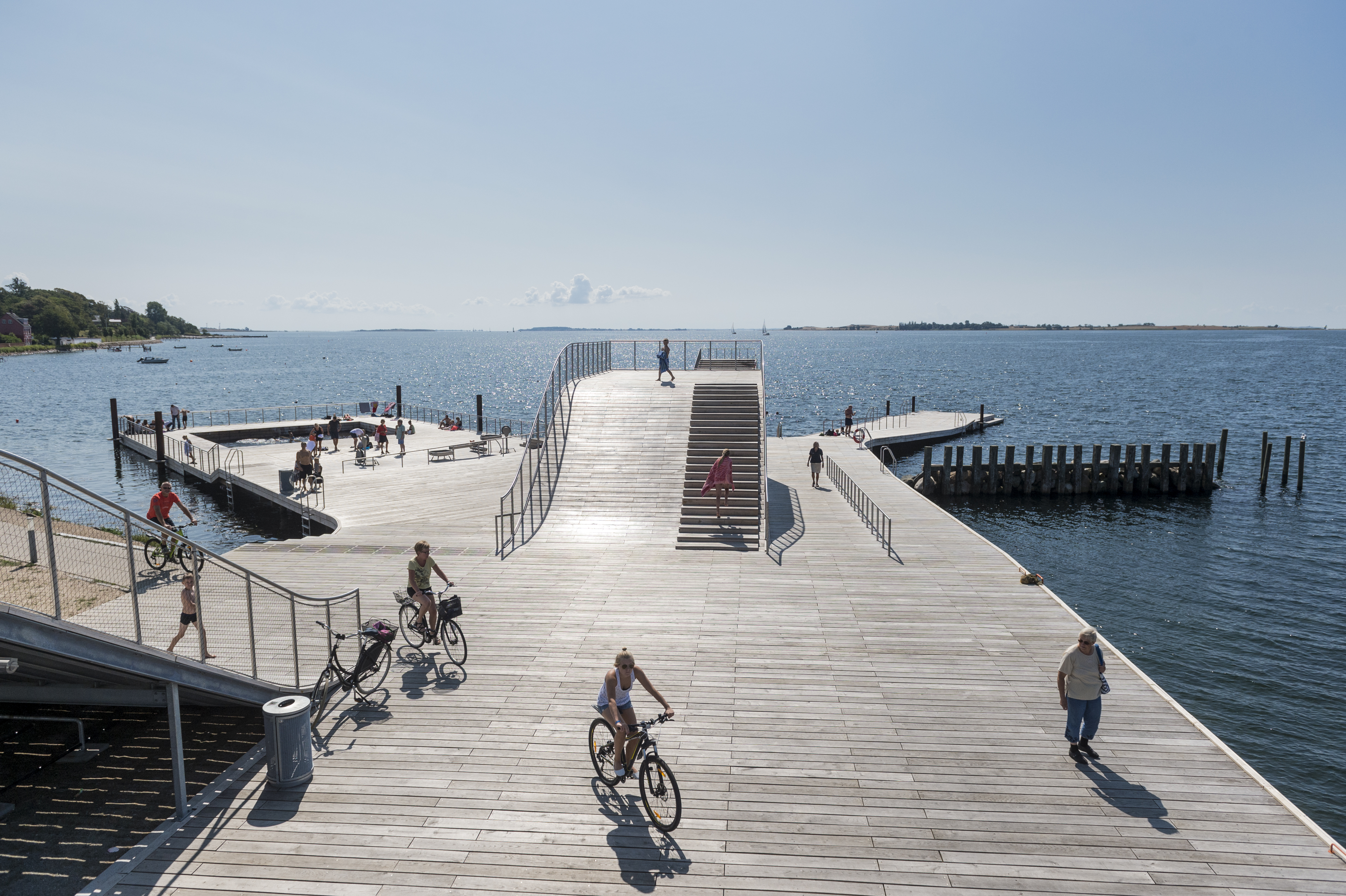 丹麦 Faaborg 港海滨浴场——融入自然的开放式海水浴场设计-24