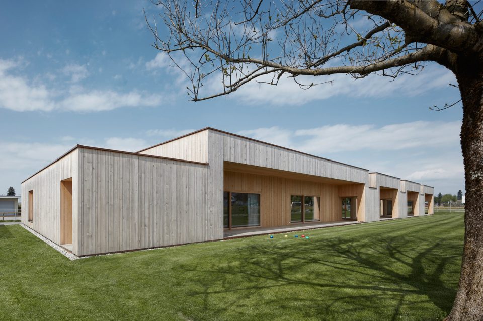 奥地利 Entenbach 幼儿园 | 木结构被动房,Bernardo Bader Architekten 设计-2