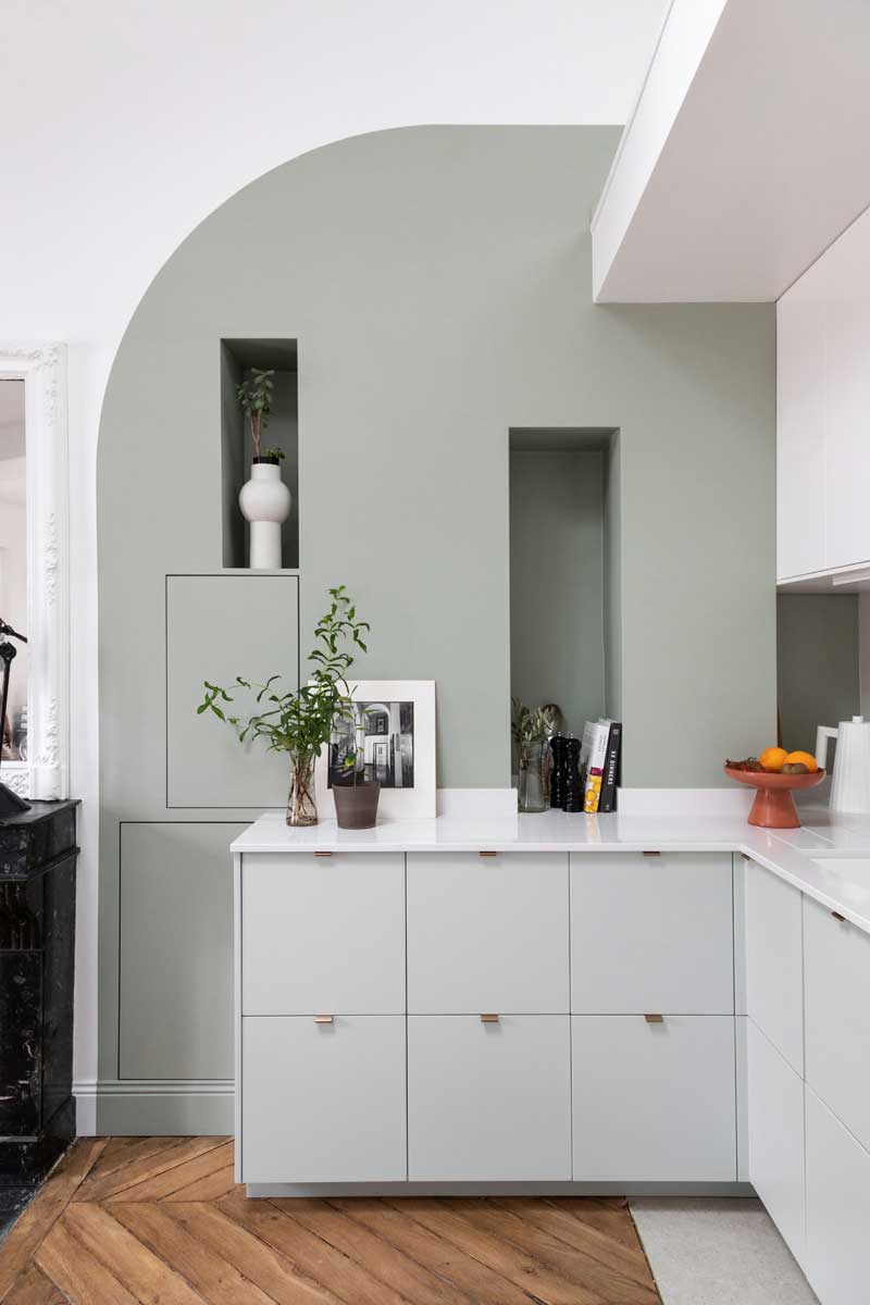 巴黎红色墙面的阁楼公寓设计-7