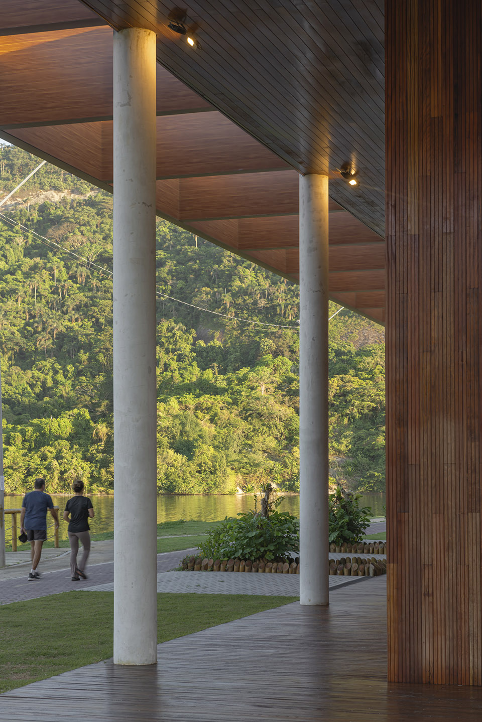 Niterói生态博物馆及Piratininga湖公园丨巴西里约热内卢丨KAAN Architecten,Phyorestore SAS等-24