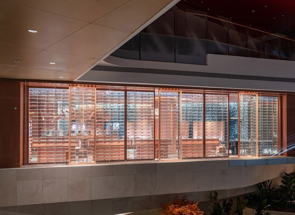 周大福重庆大悦城体验店 | 雾都元素融入珠宝展示-39