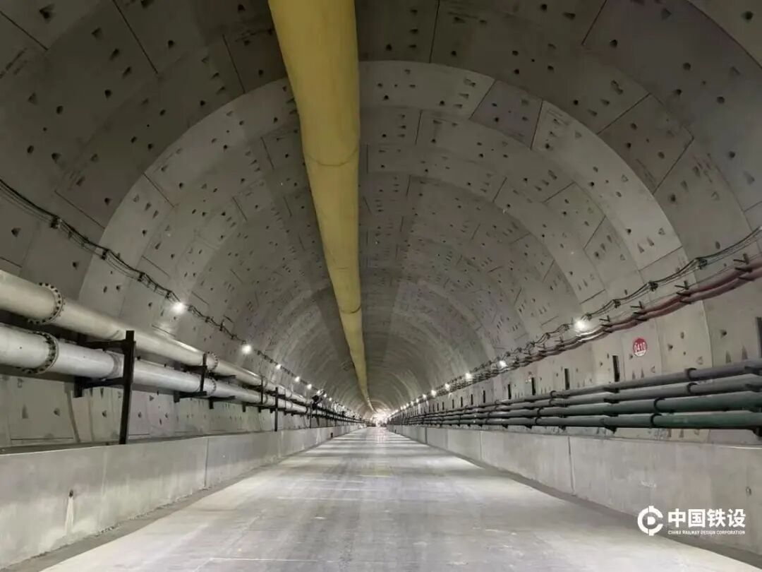 科技日报头版头条——汕头湾底“蛟龙”舞-7