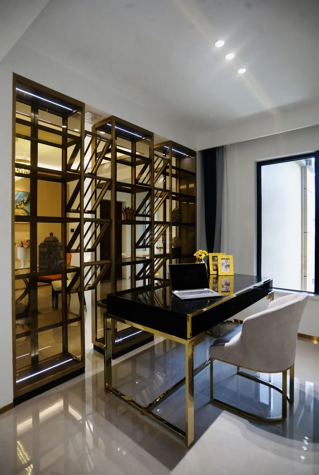 华润中央公园现代轻奢雅居丨紫苹果装饰集团-30