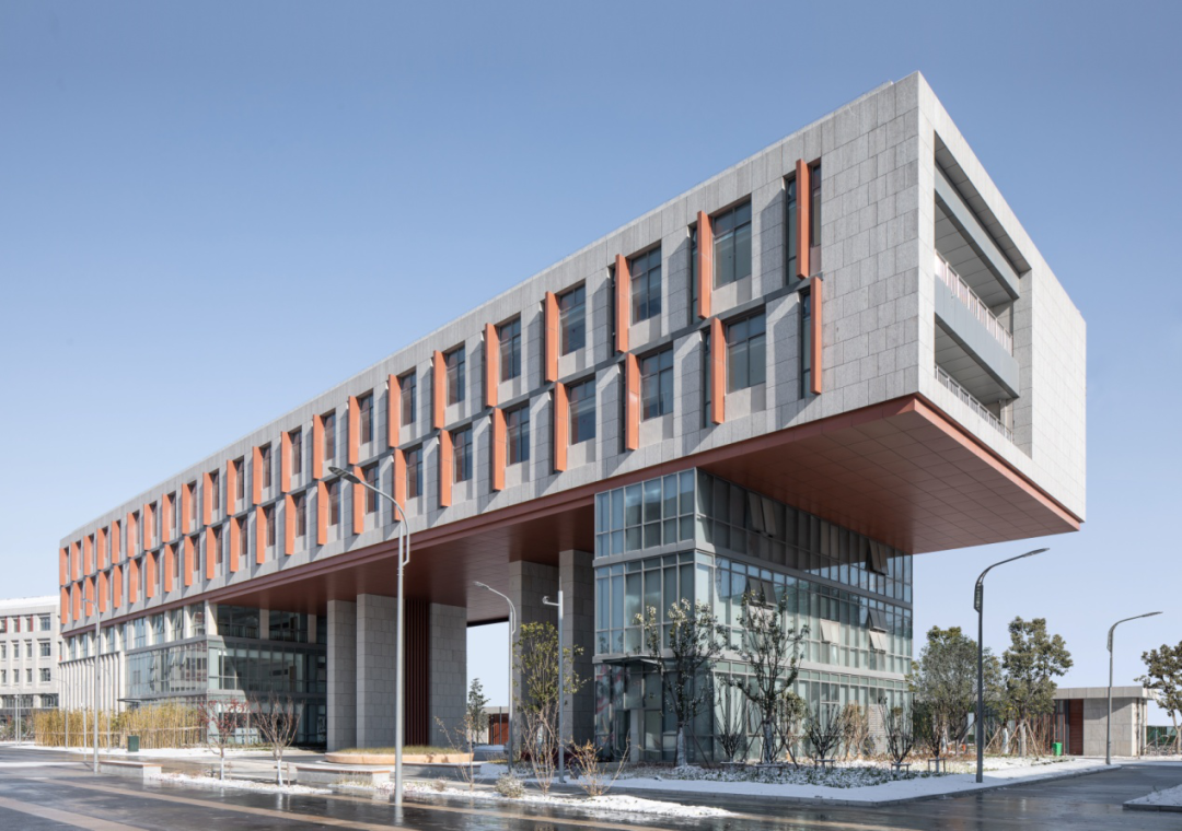 西区新城高级中学丨中国扬州丨华造设计-68